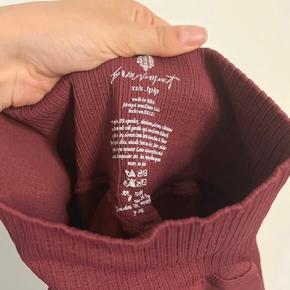 NWOT Free People Movement Ribbed Compression Leggings in Maroon - Picture 9 of 9
